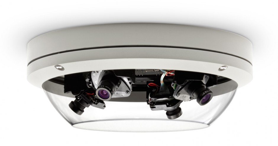 安防監控攝像機鏡頭及其調試方法