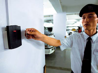 深圳保安服務公司如何確保每家公司的安全